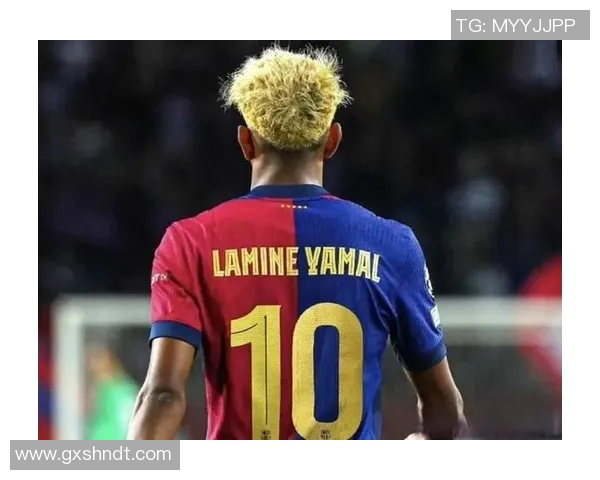 里瓦尔多足球明星的辉煌历程与对足球的深远影响分析