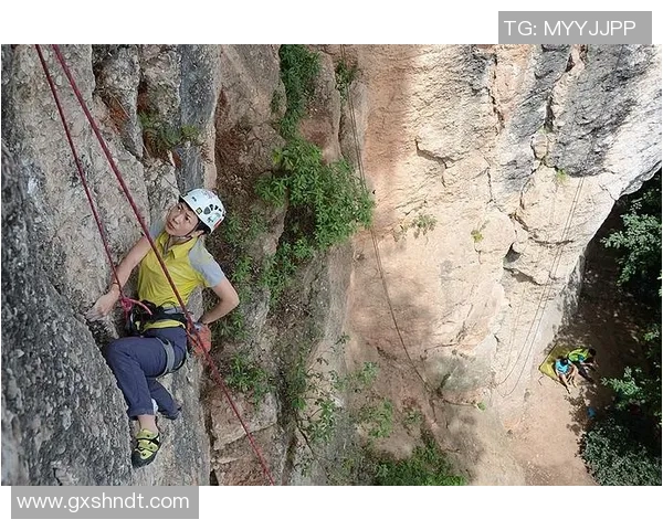 攀岩纪实：记录成都攀岩队的突破历程